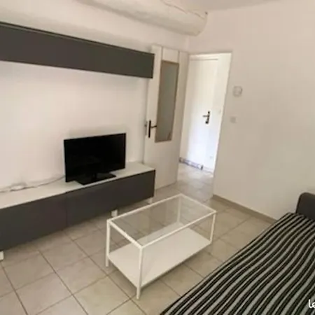 アパート Le Provence Avec Piscine, Climatisation Et Parking ユゼ