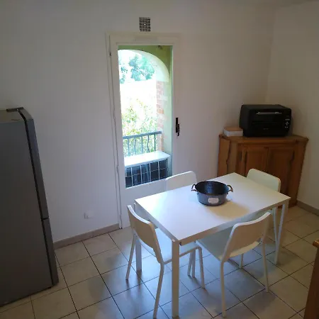 Le Provence Avec Piscine, Climatisation Et Parking * ユゼ