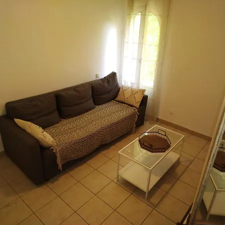 Apartment Le Provence Avec Piscine, Climatisation Et Parking Uzes